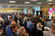 Fuldt hus, gensynsglæde og optankning af viden til GRAKOM Dagen