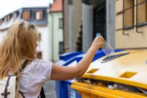 Over halvdelen af al indsamlet plast bliver ikke genanvendt