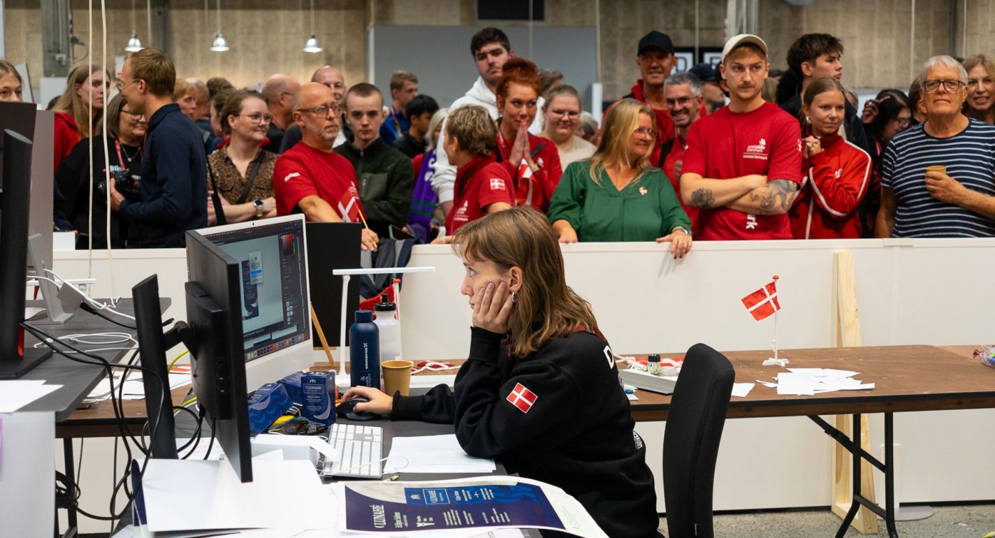Dansk mediegrafiker sikrede sig femteplads og udmærkelse ved EuroSkills 2025
