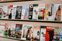 Egmont tror stærkt på print