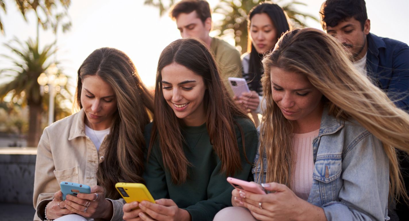 Små benspænd skar en tredjedel af unges tid på sociale medier