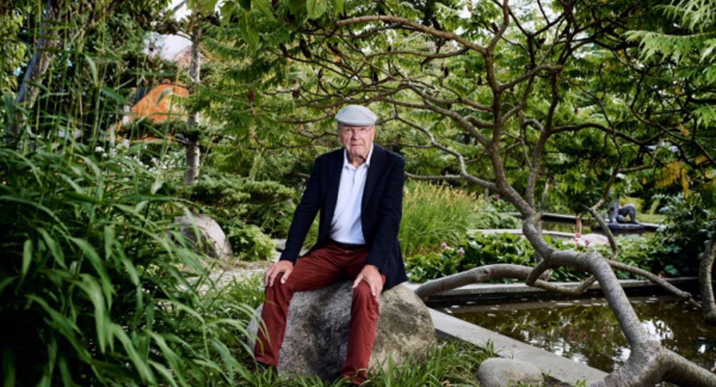 Vi kan ikke længere være os selv nærmest